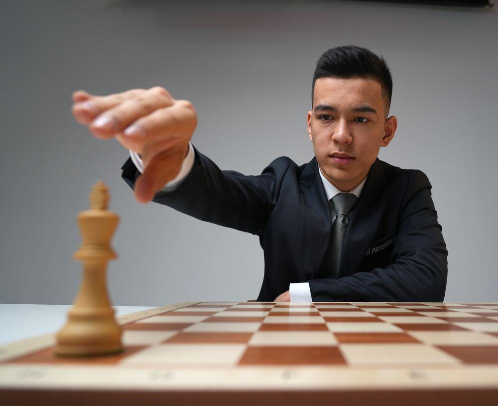 Двое шахматистов из Узбекистана вошли в топ-10 сильнейших игроков мира