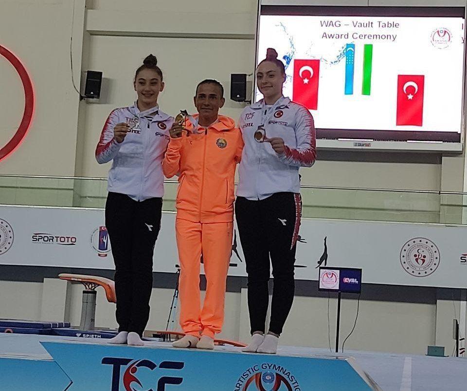 Оксана Чусовитина завоевала золотую медаль на соревнованиях в Турции