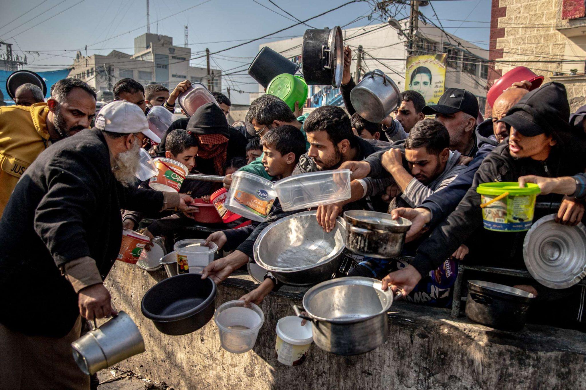 Боррель заявил, что голод стал оружием Израиля в секторе Газа
