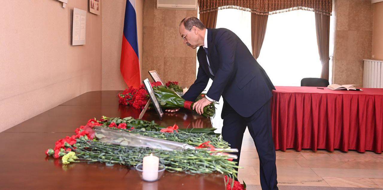 Премьер-министр Узбекистана выразил соболезнования российскому народу