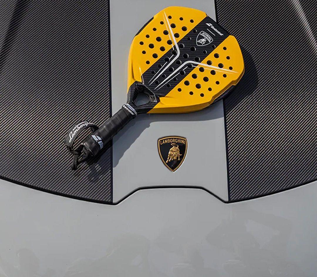 Lamborghini выходит на площадку для игры в падел-теннис благодаря сотрудничеству с Babolat