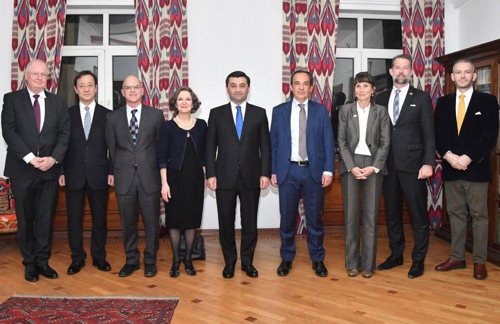 Глава МИД Узбекистана встретился с послами стран «Большой семерки»