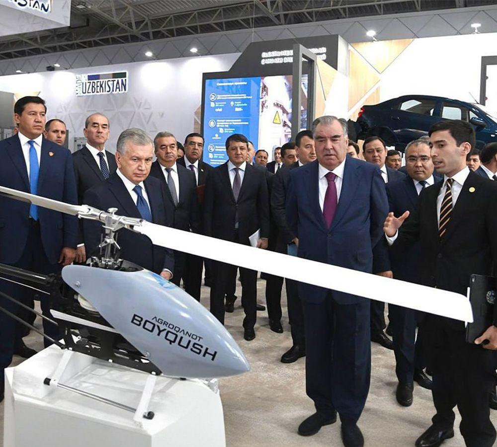 Лидеры Узбекистана и Таджикистана ознакомились с выставкой Made in Uzbekistan