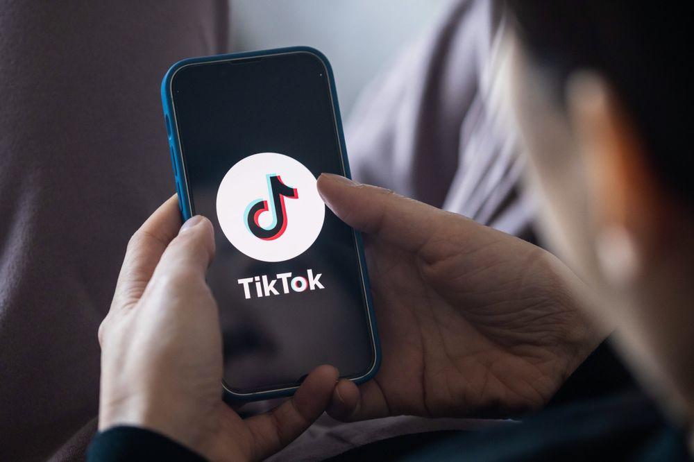 TikTok тестирует чат-бот ИИ под названием Тako